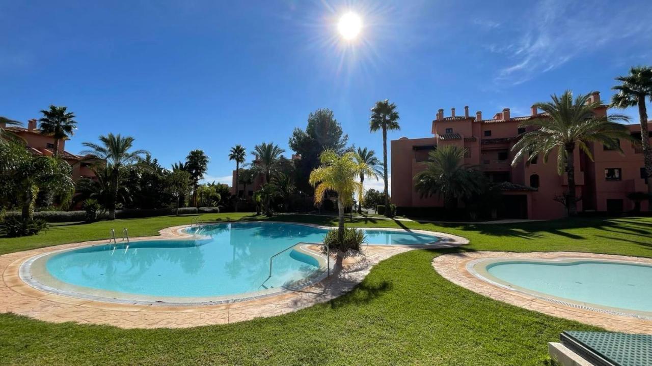 Luxyry Apartament Benidorm Финестрат Екстериор снимка