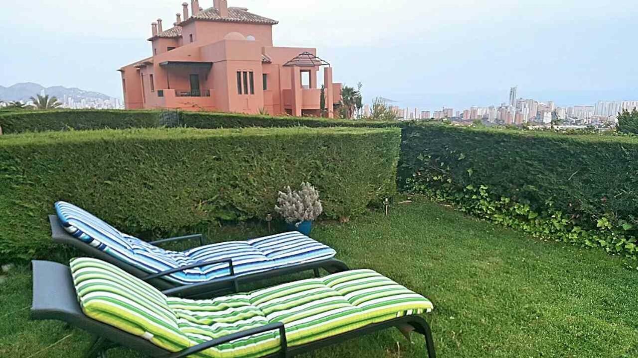 Luxyry Apartament Benidorm Финестрат Екстериор снимка