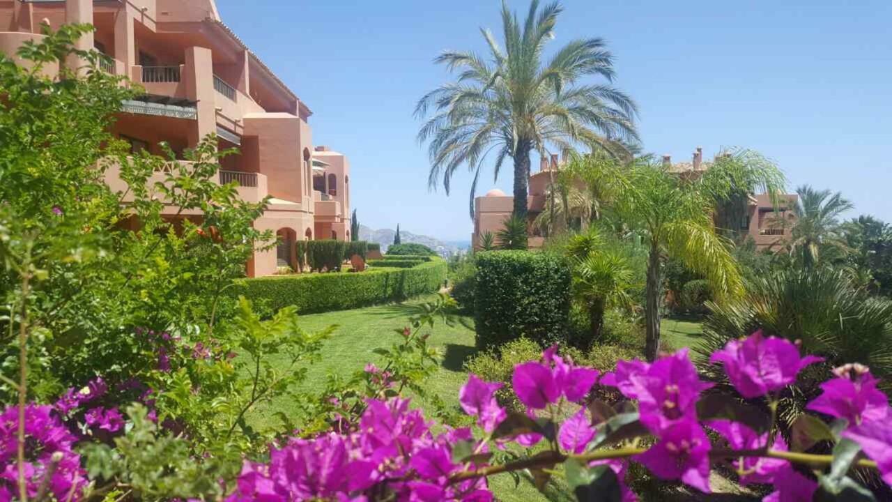 Luxyry Apartament Benidorm Финестрат Екстериор снимка